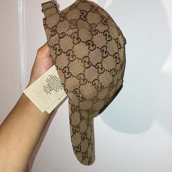 Designer Gucci hat size small 57cm. - Picture 8 of 9